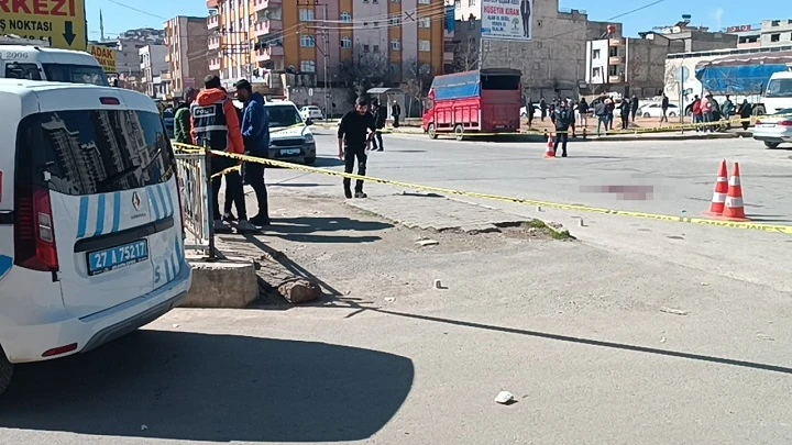 Gaziantep&&#035039;te kasapların silahlı müşteri kavgası: 2 yaralı