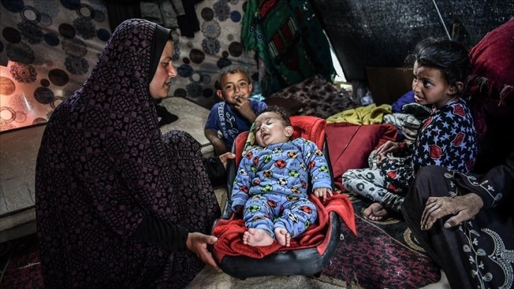 İsrail saldırıları altındaki Gazze&&#035039;de 2 çocuk daha &quot;açlıktan&quot; öldü